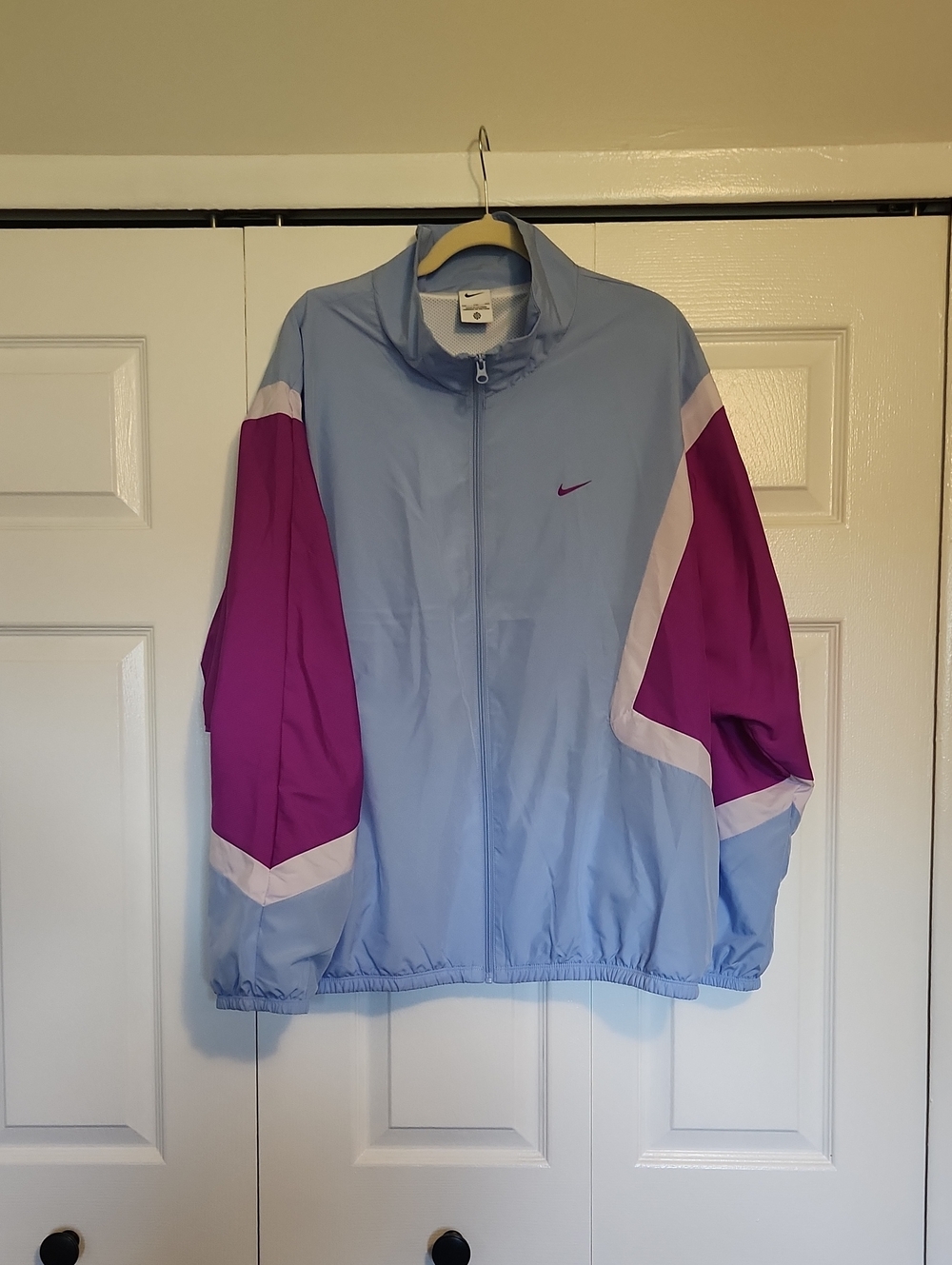 Nike Men’s Light Blue and Magenta Colorblock Jacket